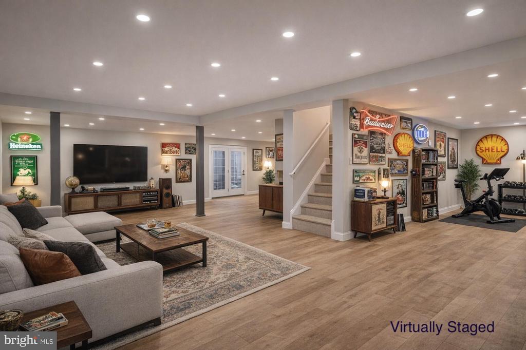 8242 CASTANEA LANE