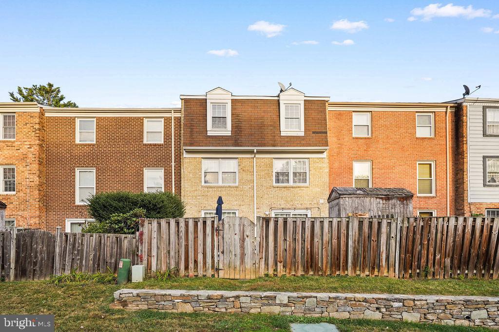 25 GOODPORT COURT
