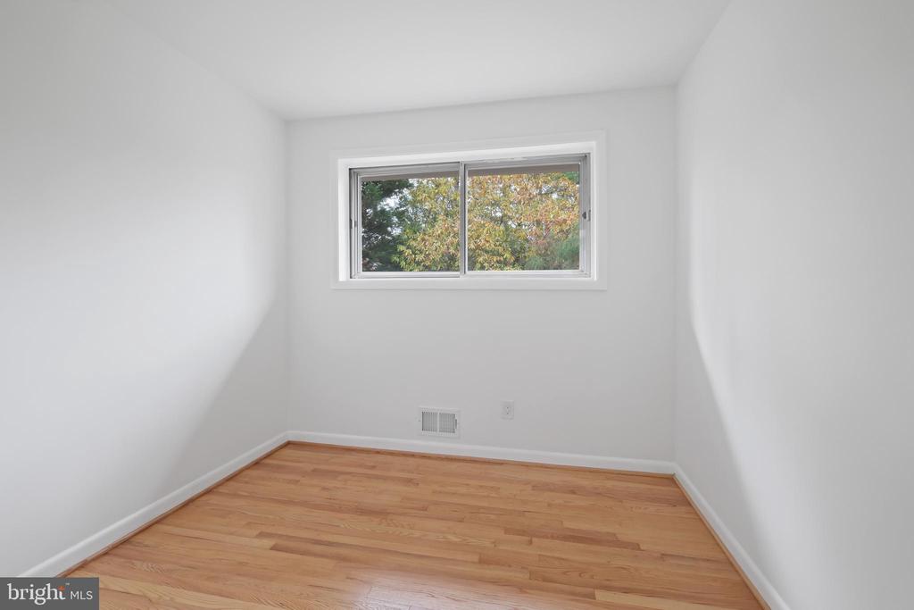 1618 MARTHA TERRACE