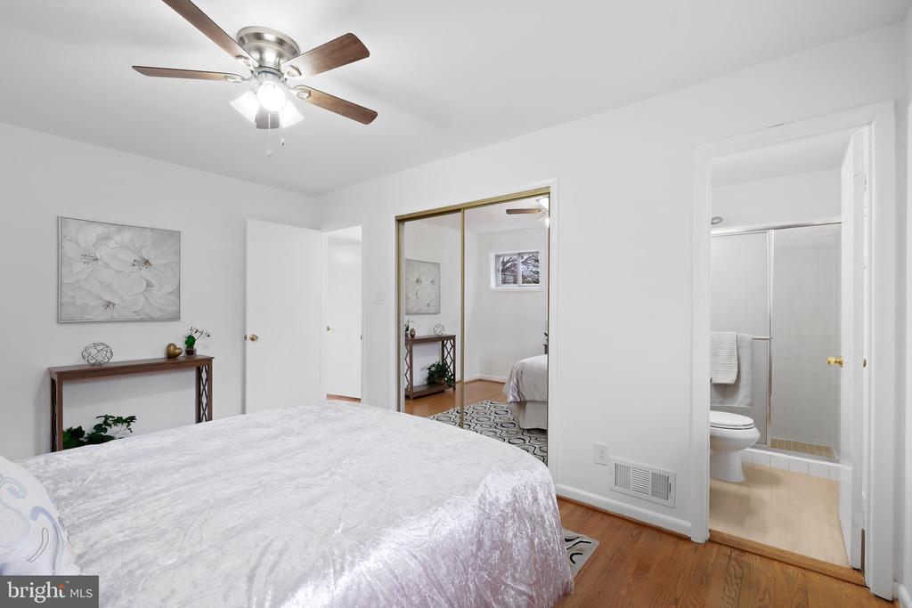 1618 MARTHA TERRACE