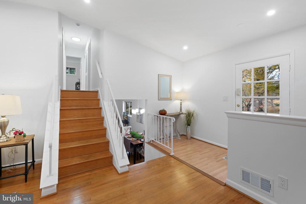 1618 MARTHA TERRACE