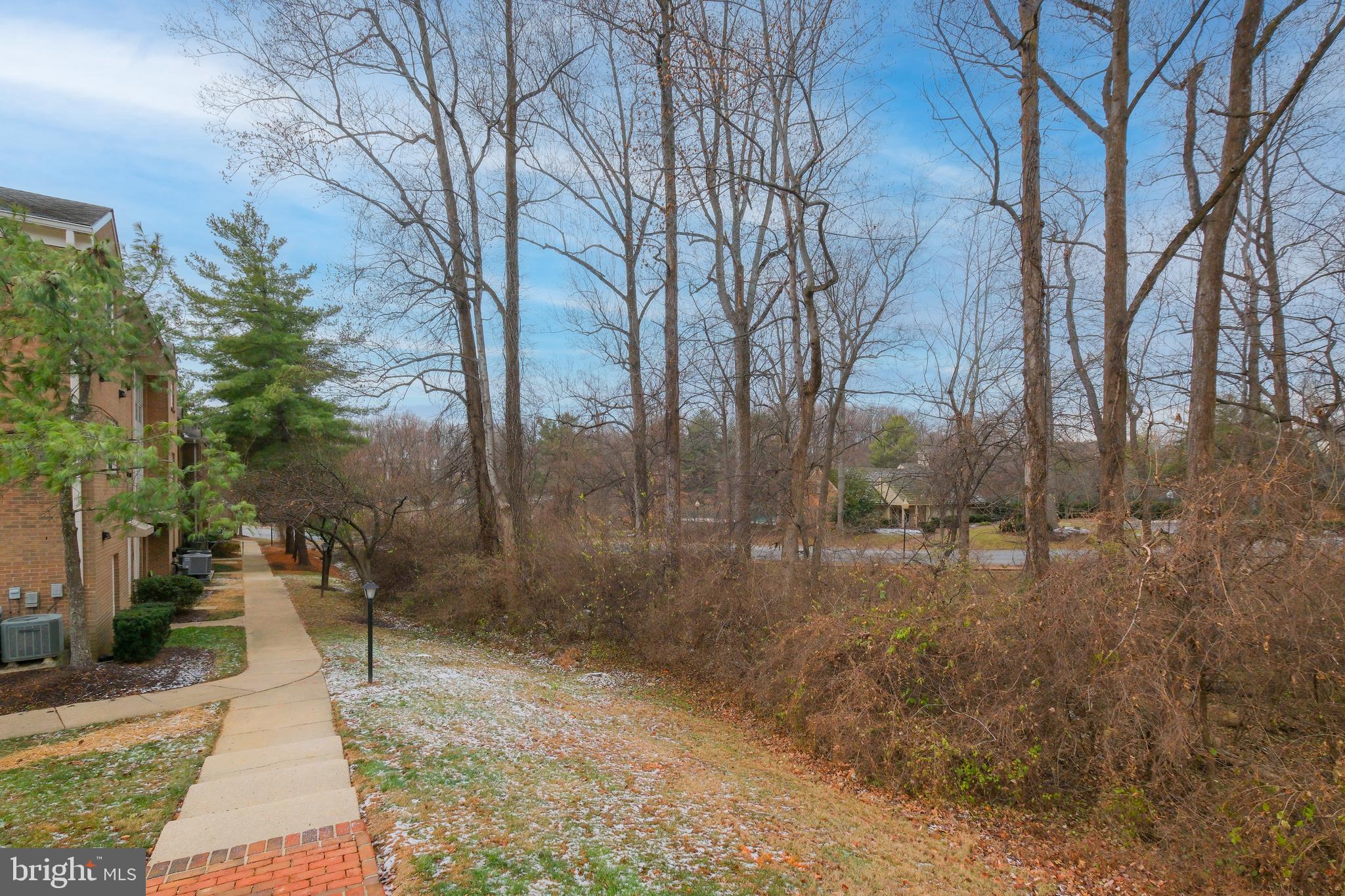 5704 BREWER HOUSE CIRCLE 101