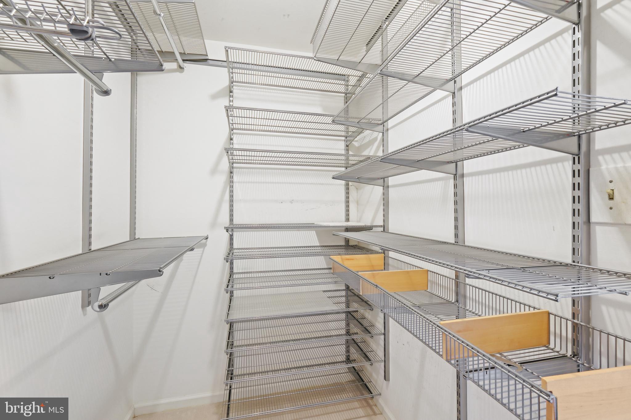 5704 BREWER HOUSE CIRCLE 101