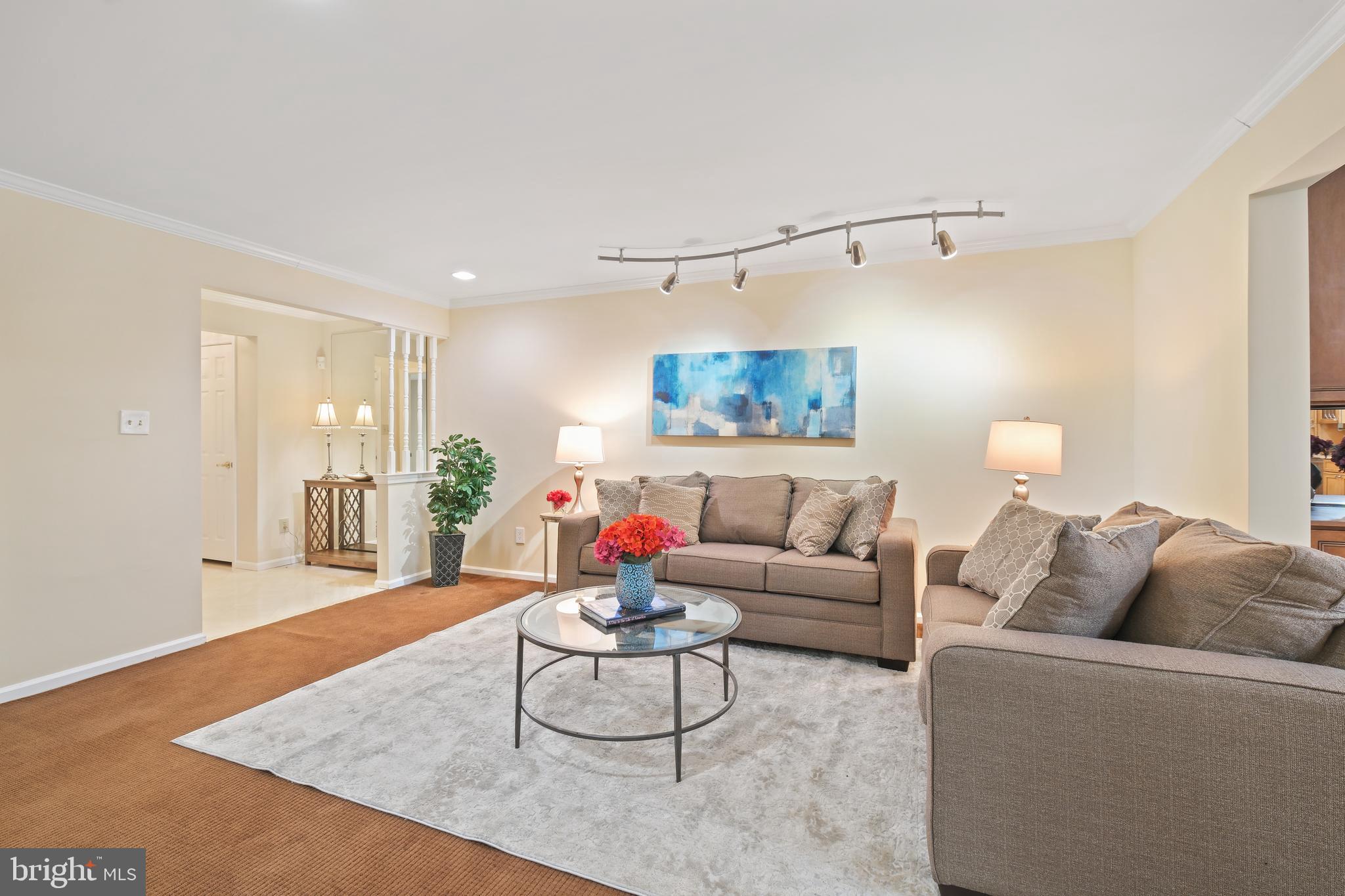 5704 BREWER HOUSE CIRCLE 101