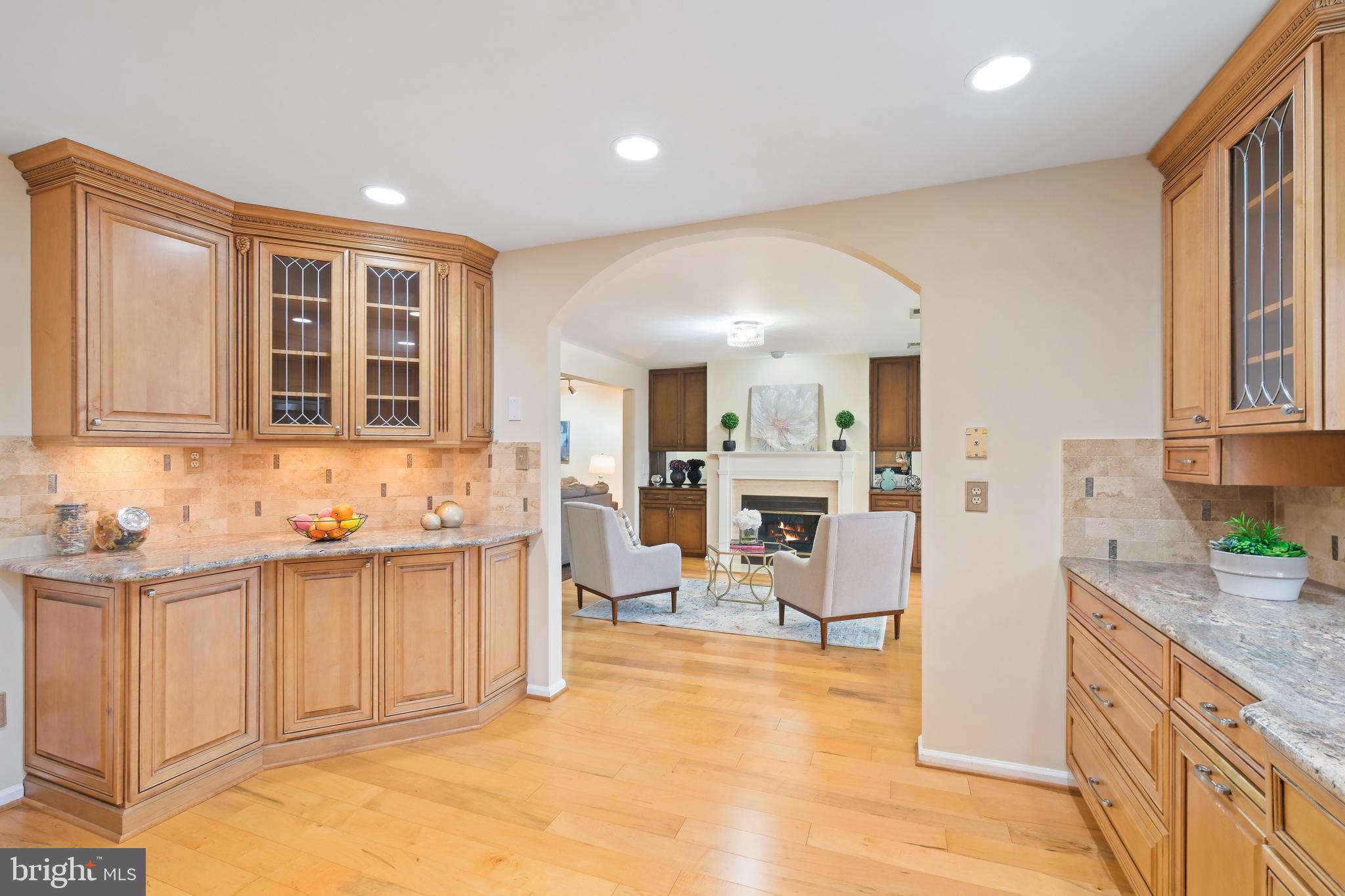 5704 BREWER HOUSE CIRCLE 101