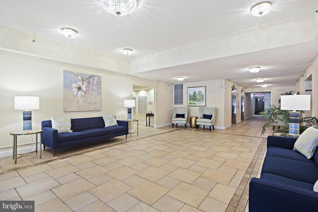 2921 N LEISURE WORLD BOULEVARD 1-316