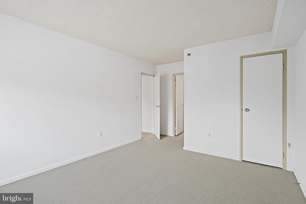 2921 N LEISURE WORLD BOULEVARD 1-316