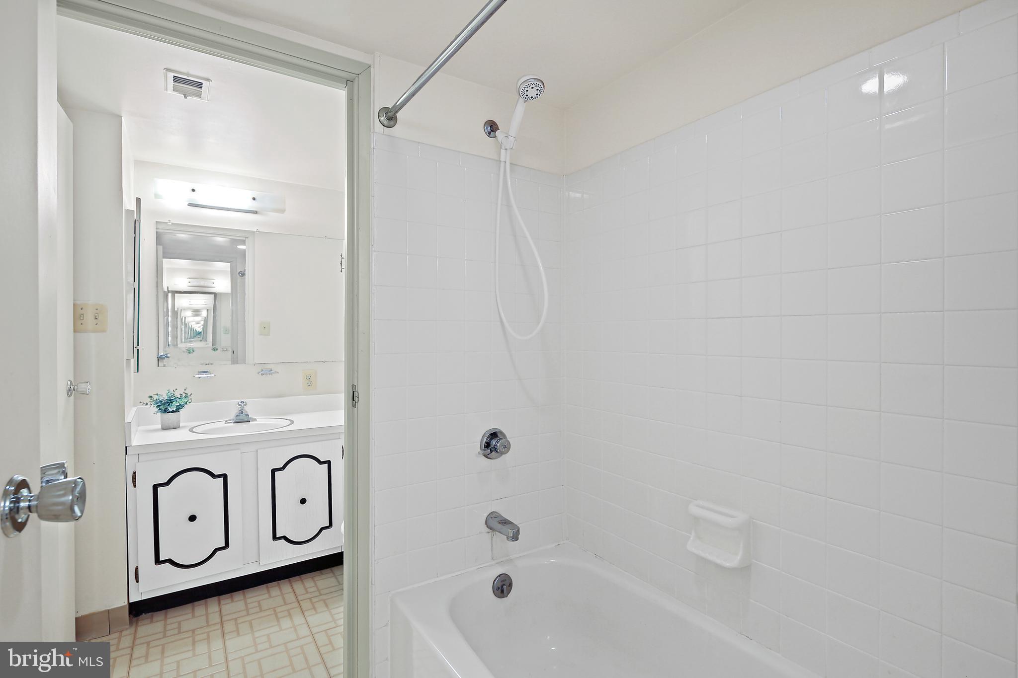 2921 N LEISURE WORLD BOULEVARD 1-316