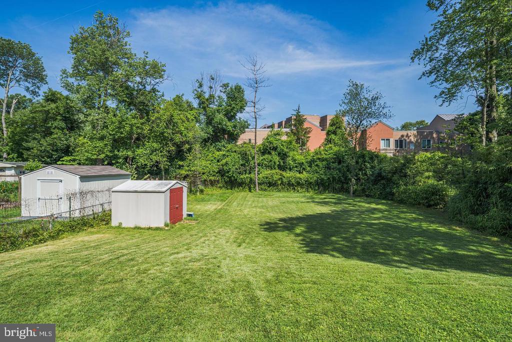 1704 LORRE DRIVE