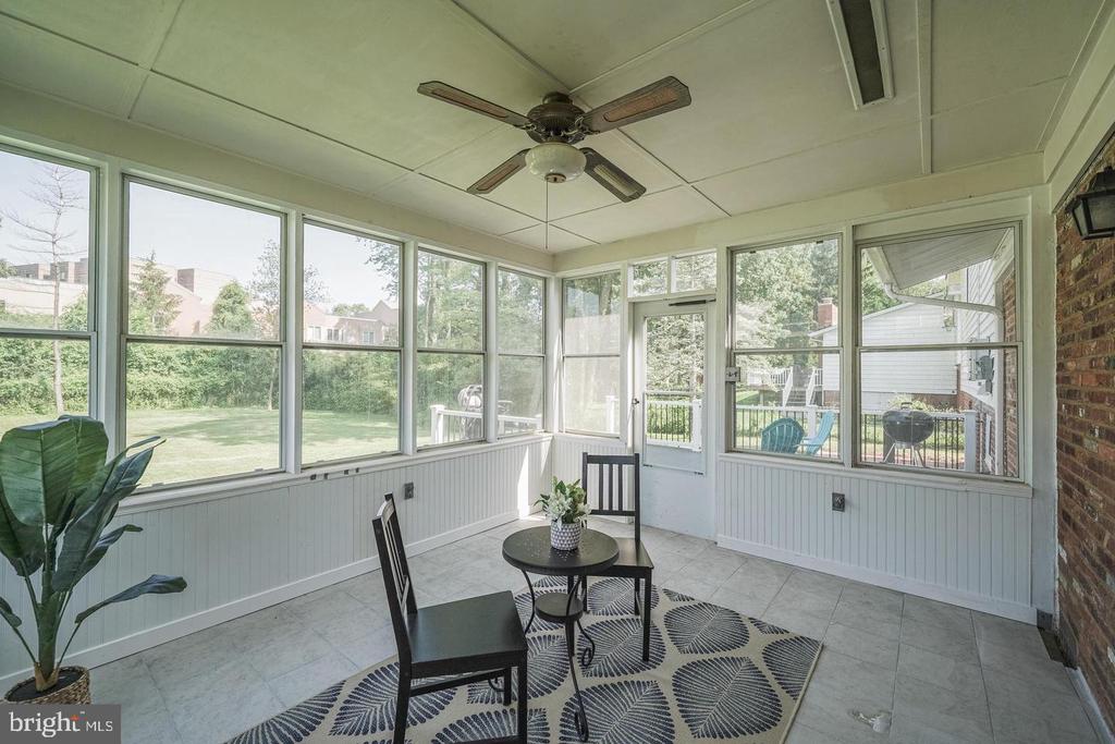 1704 LORRE DRIVE