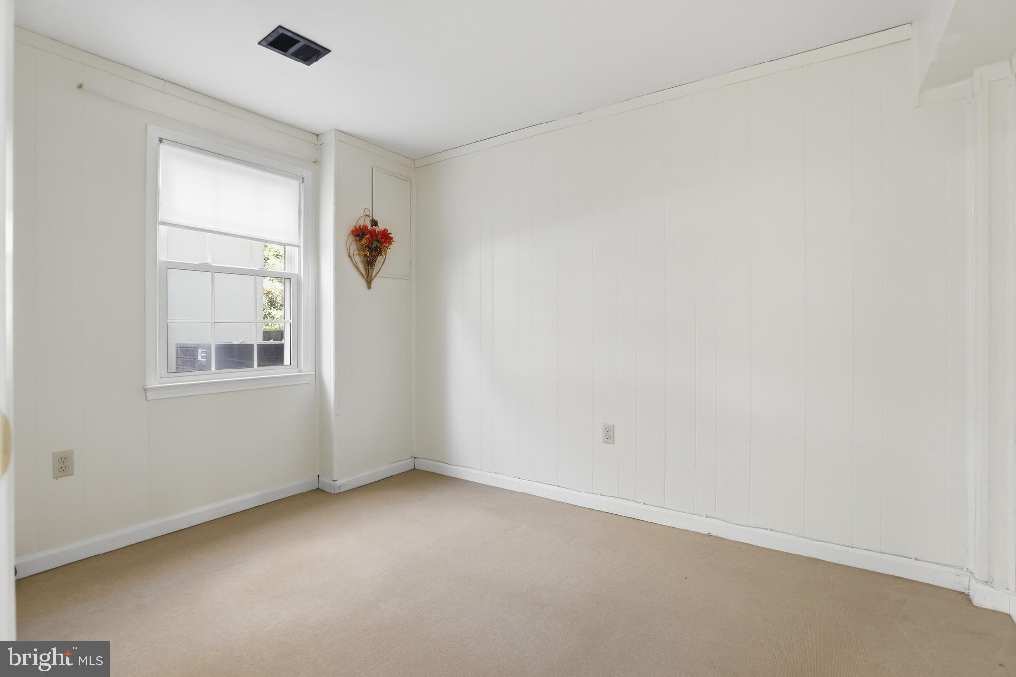 5 HYACINTH COURT 7-3