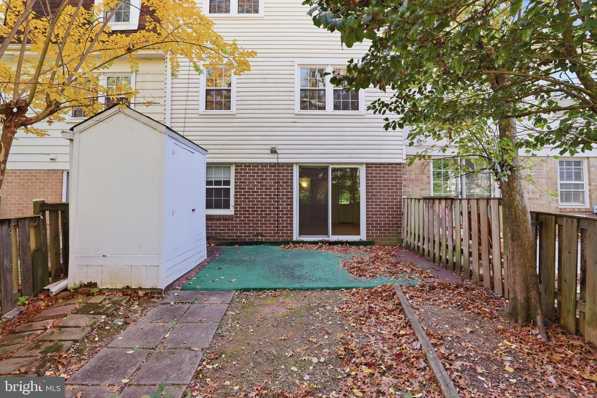 5 HYACINTH COURT 7-3