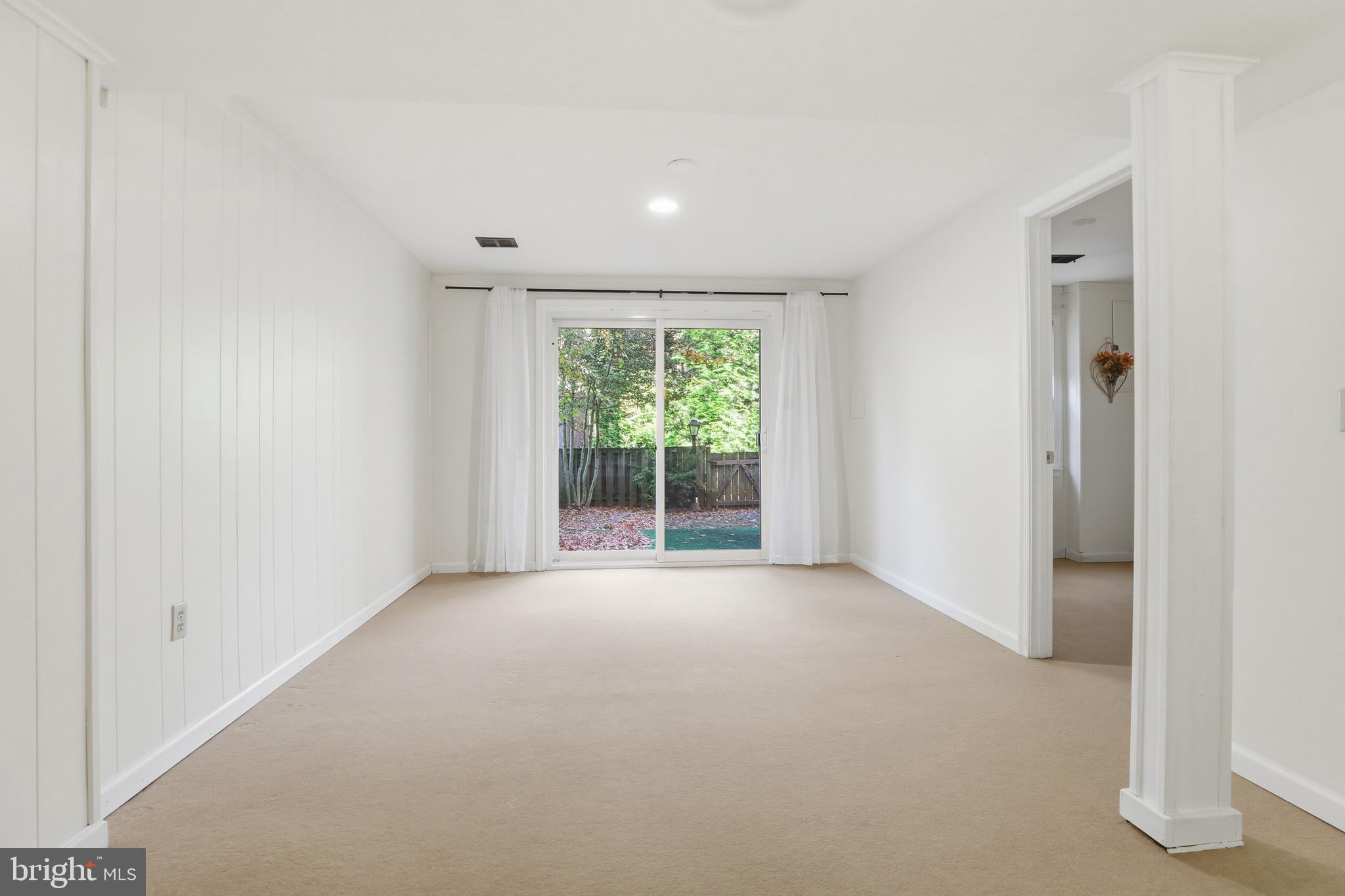 5 HYACINTH COURT 7-3