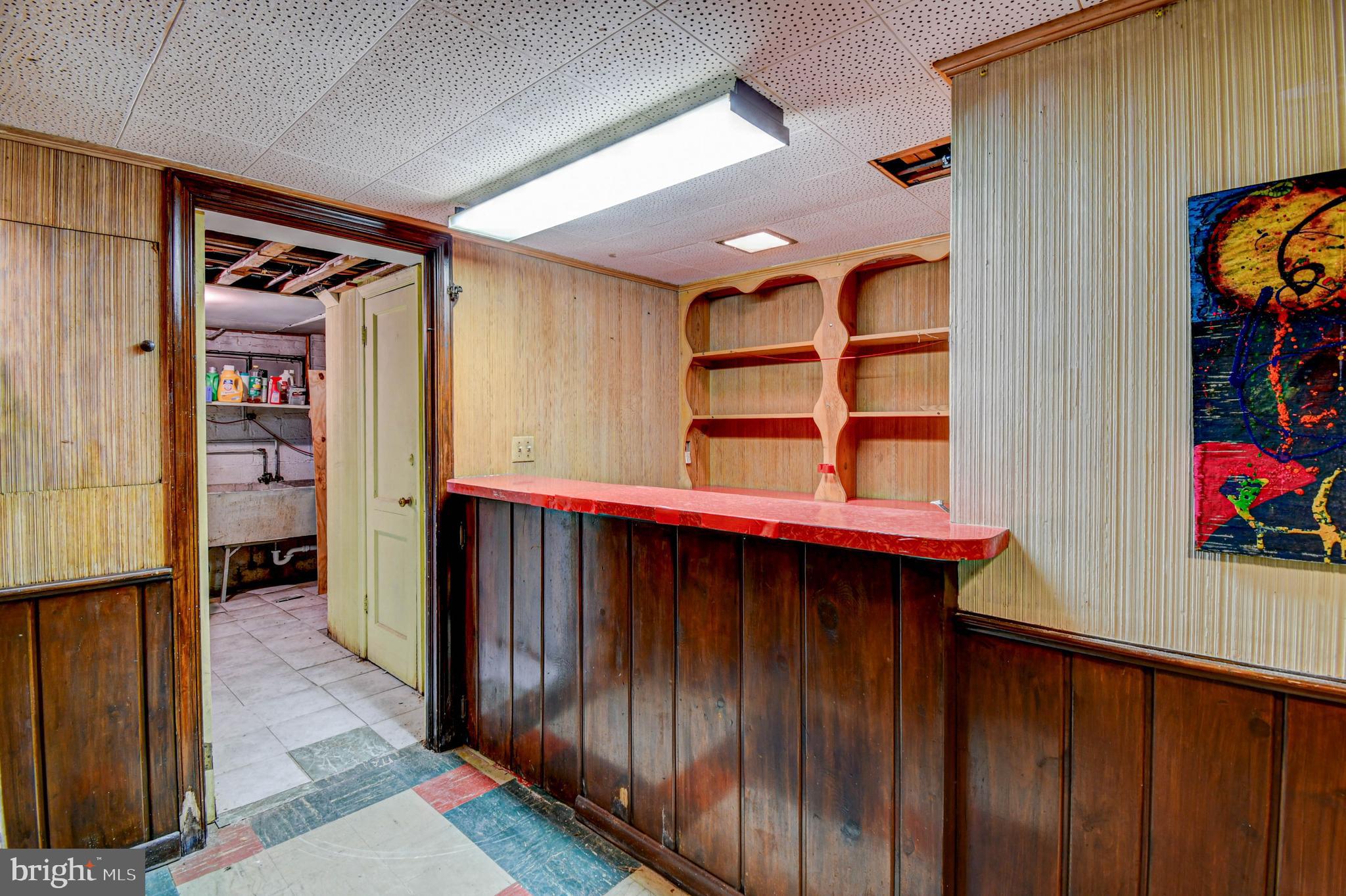 220 UNIVERSITY BOULEVARD E