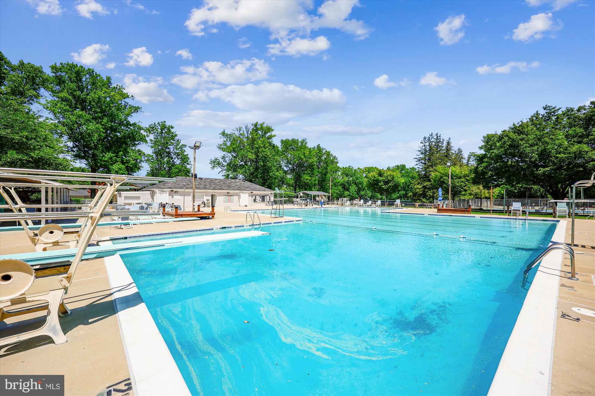 4605 SUNFLOWER DRIVE