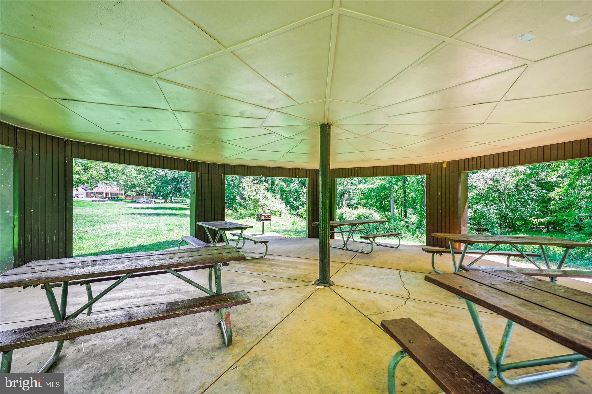 4605 SUNFLOWER DRIVE