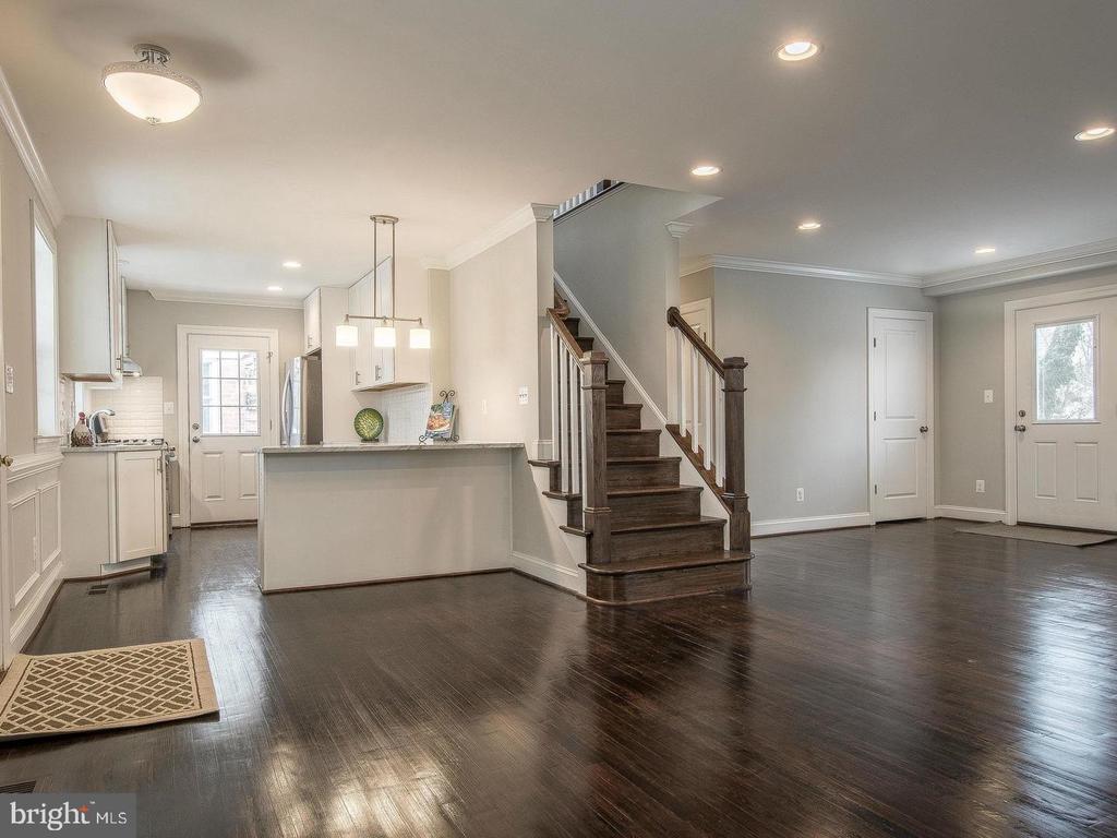 9919 MAYFIELD DRIVE