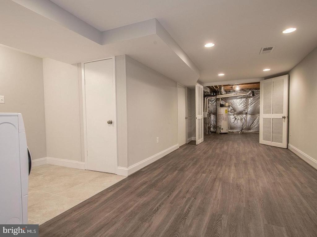 9919 MAYFIELD DRIVE