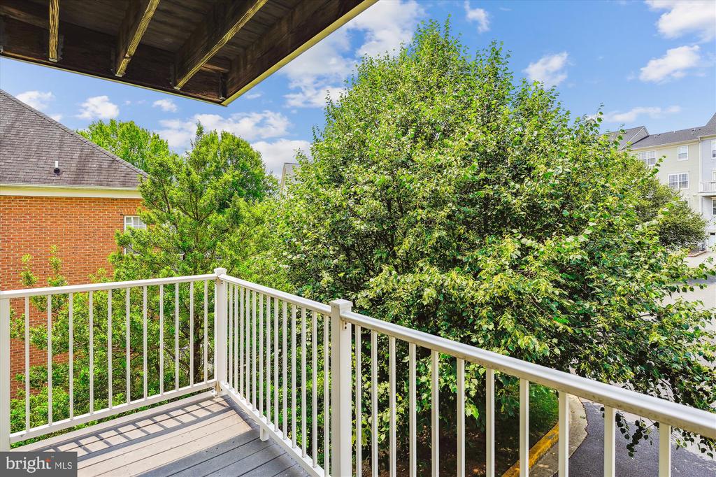 604 HIGHLAND RIDGE AVENUE 100