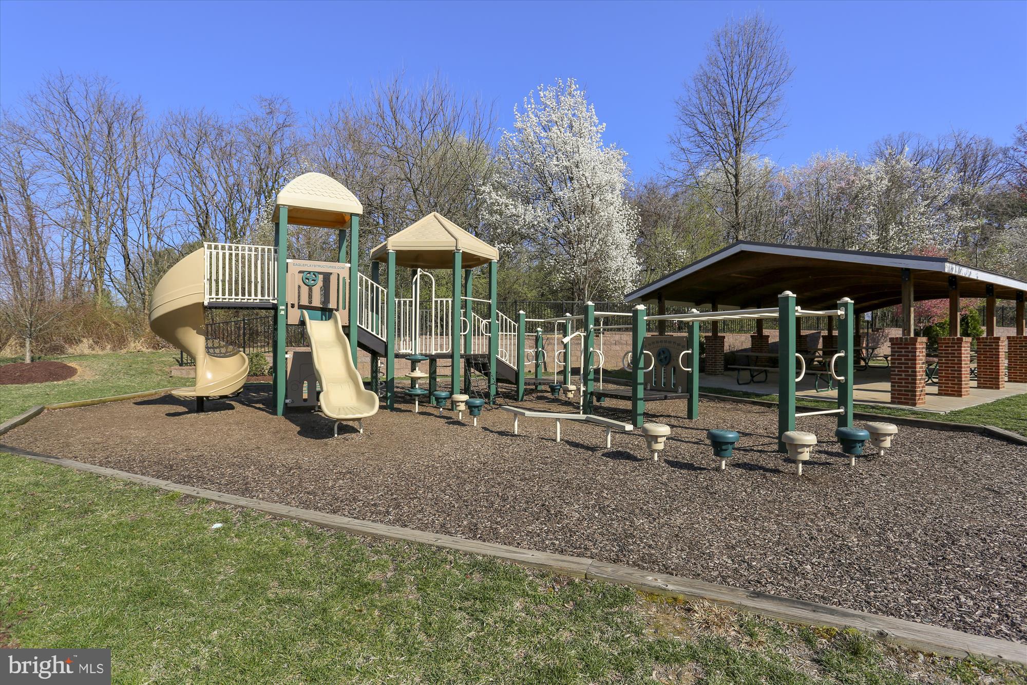 604 HIGHLAND RIDGE AVENUE 100