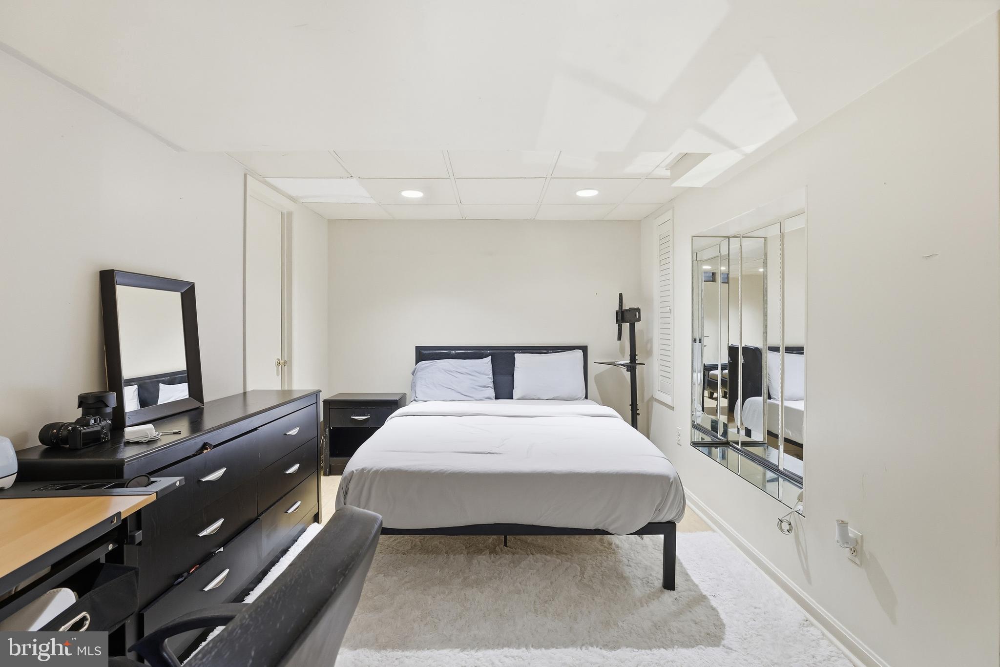 13901 VALLEYFIELD DRIVE