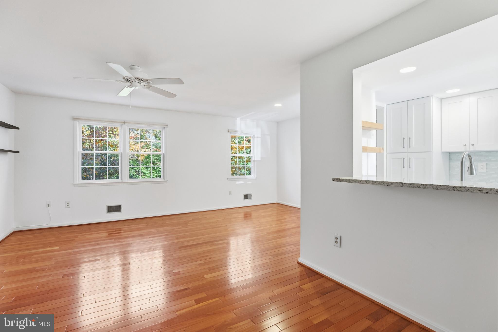 5 HYACINTH COURT 7-3