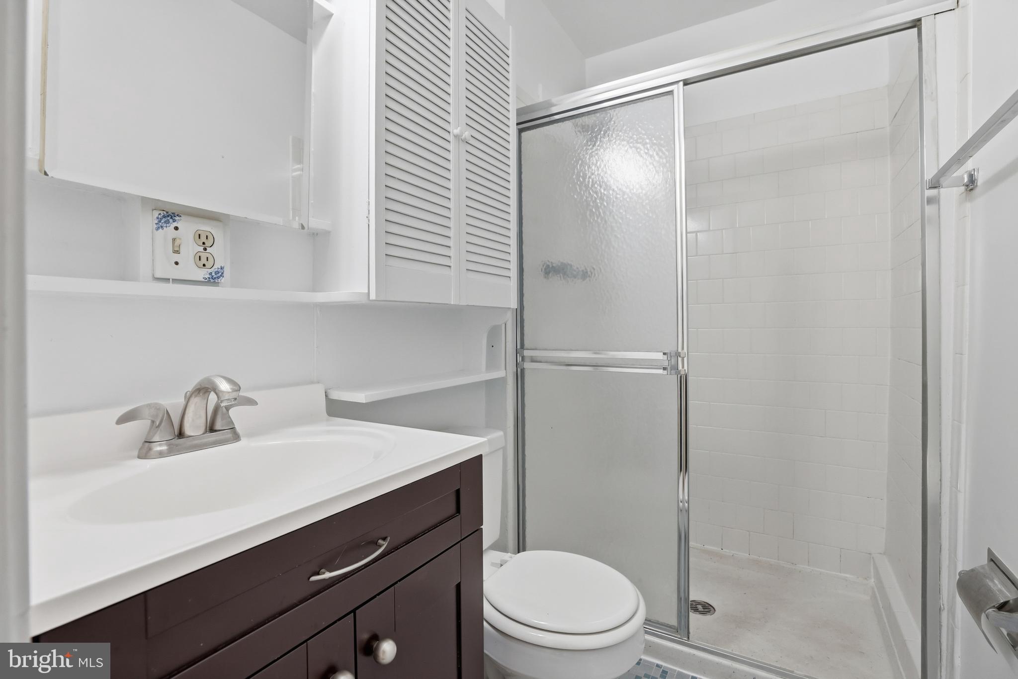 5 HYACINTH COURT 7-3