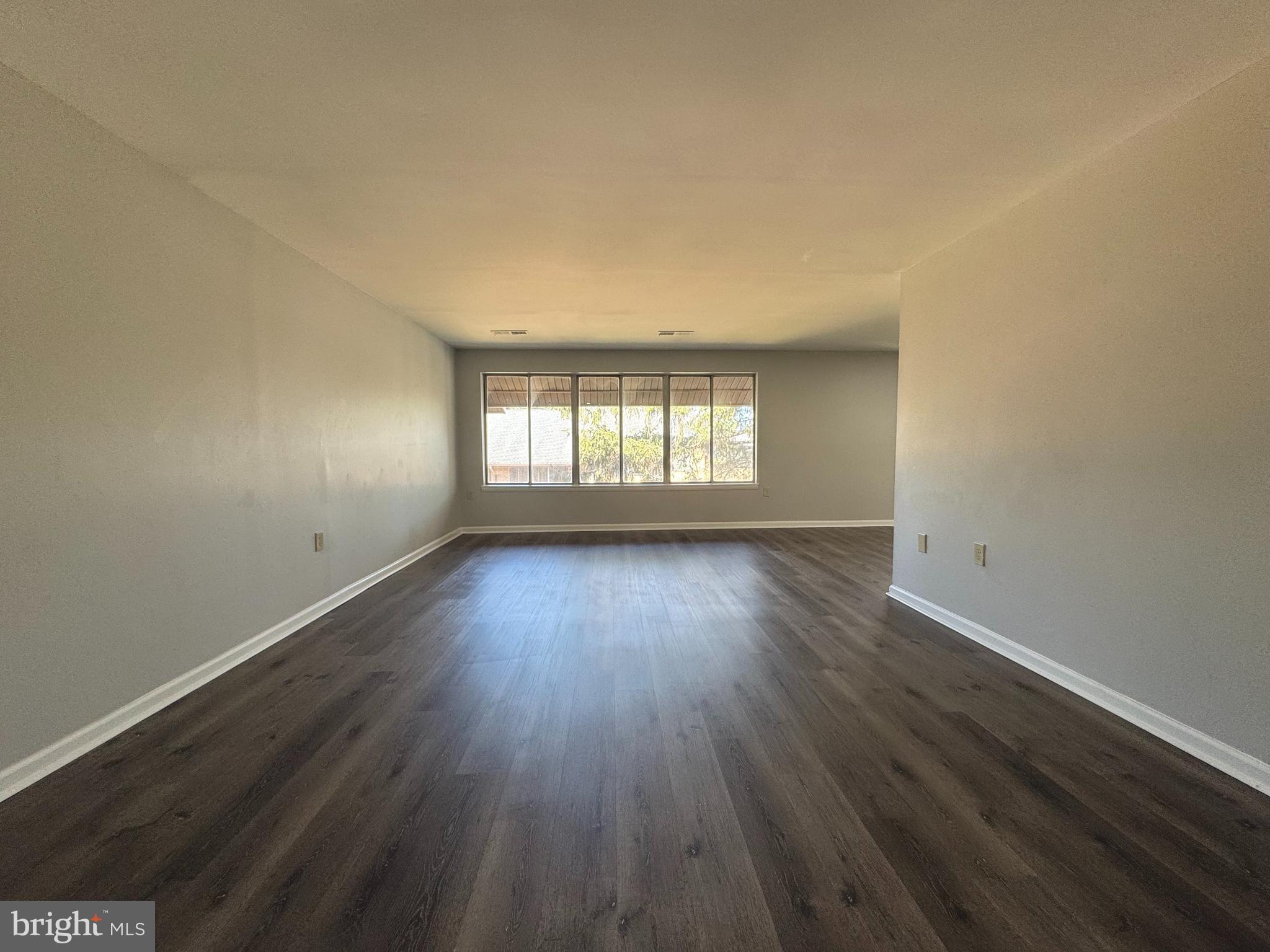 18616 WALKERS CHOICE ROAD 18616