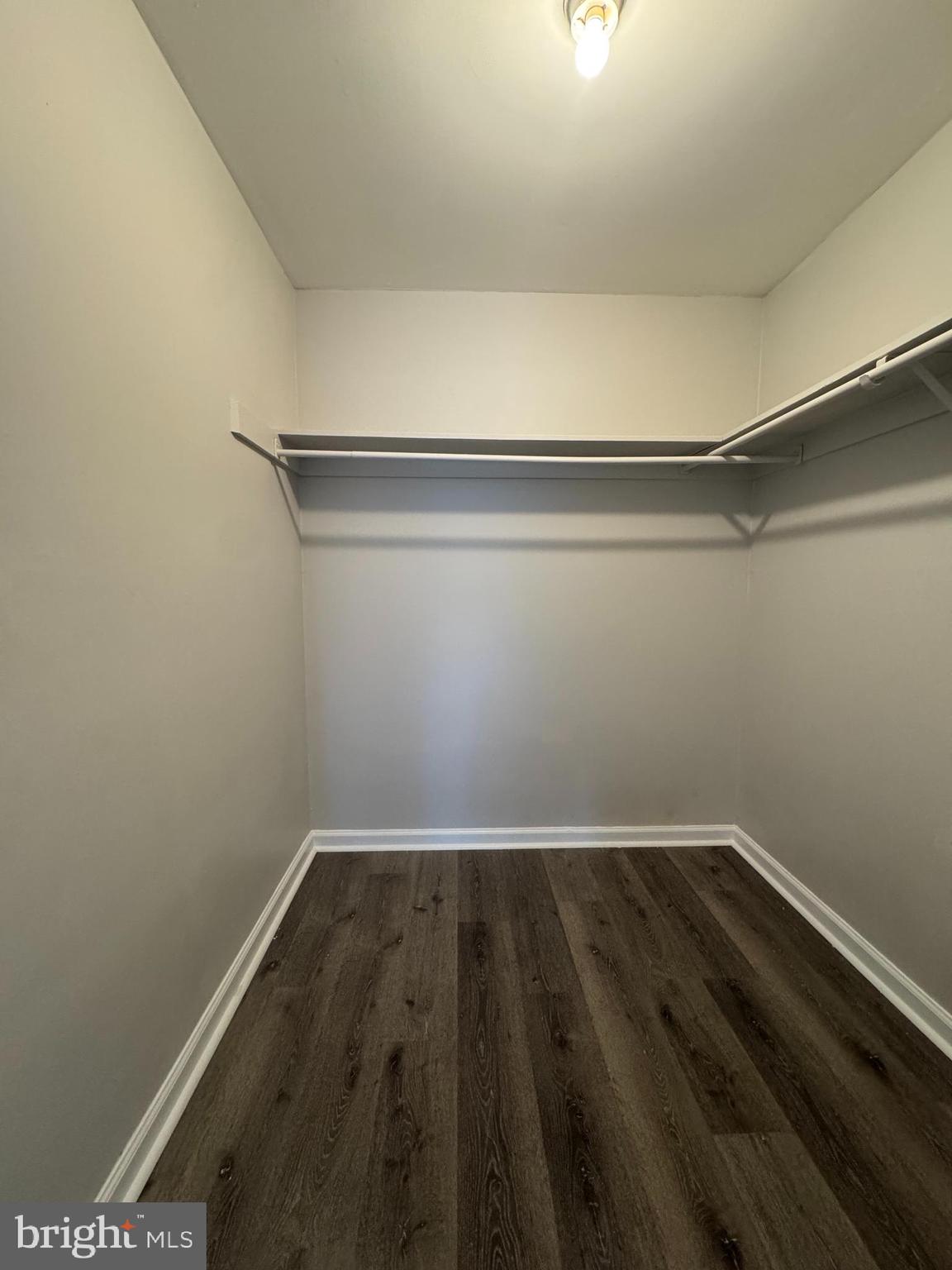 18616 WALKERS CHOICE ROAD 18616