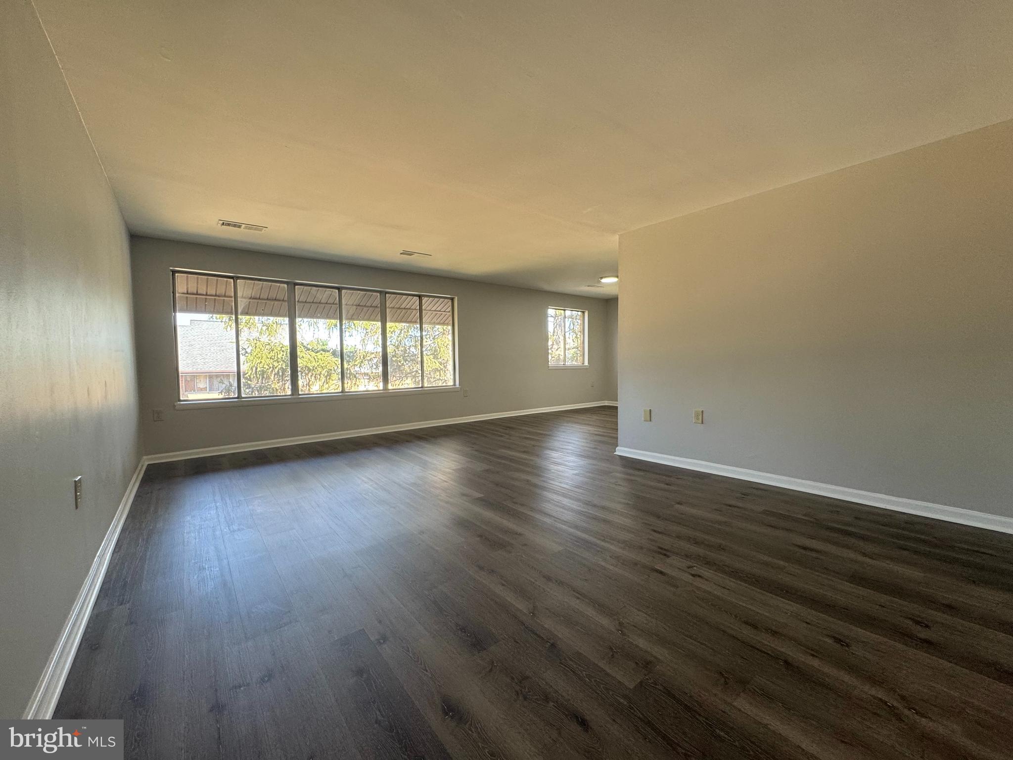 18616 WALKERS CHOICE ROAD 18616