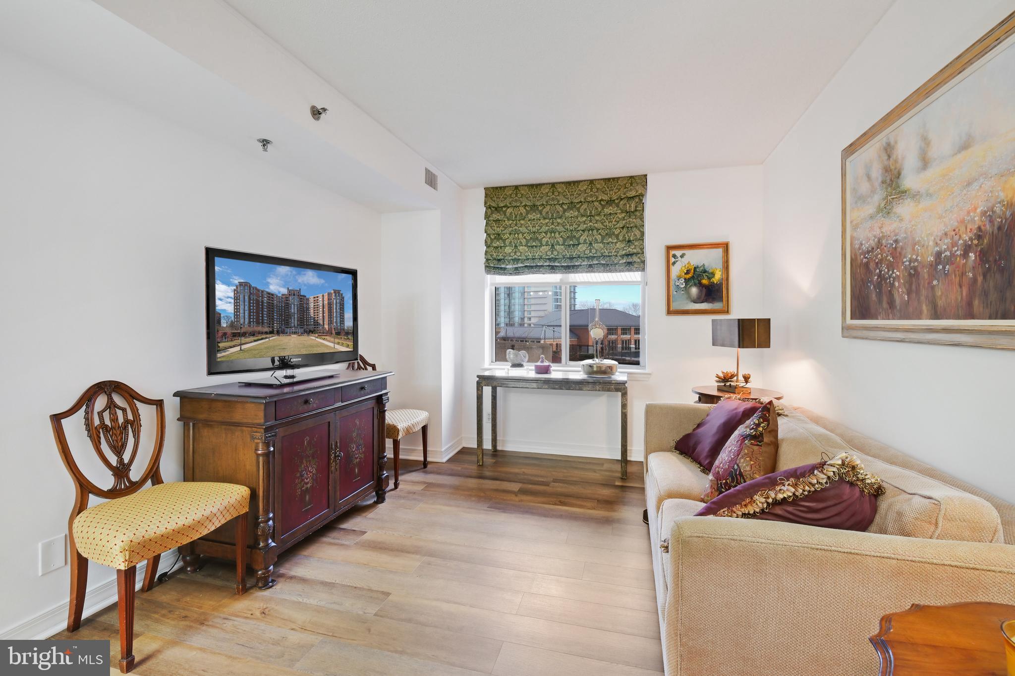 5809 NICHOLSON LANE 306