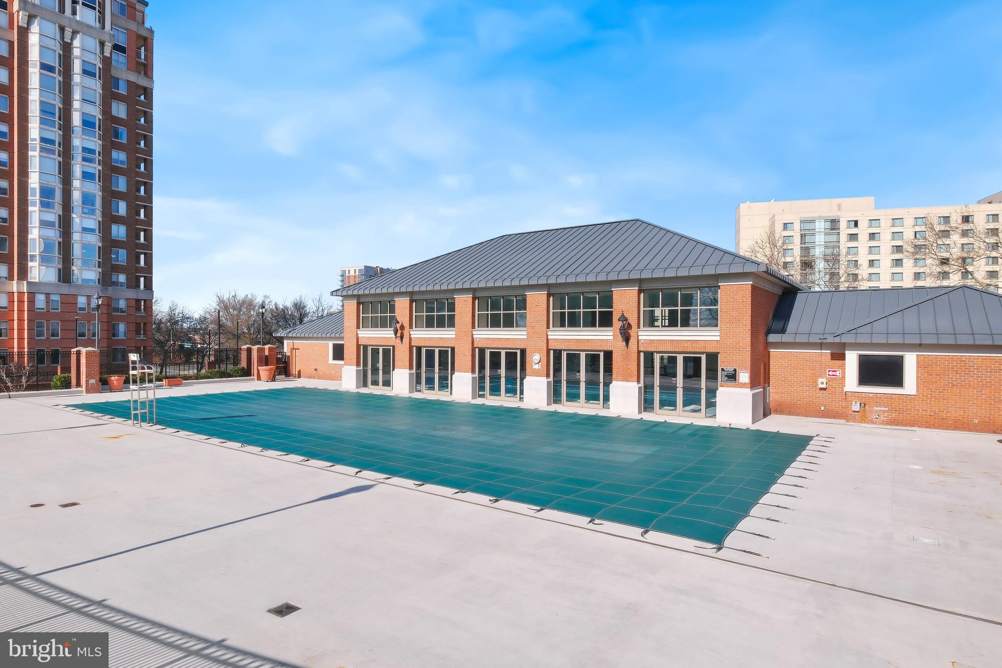 5809 NICHOLSON LANE 306