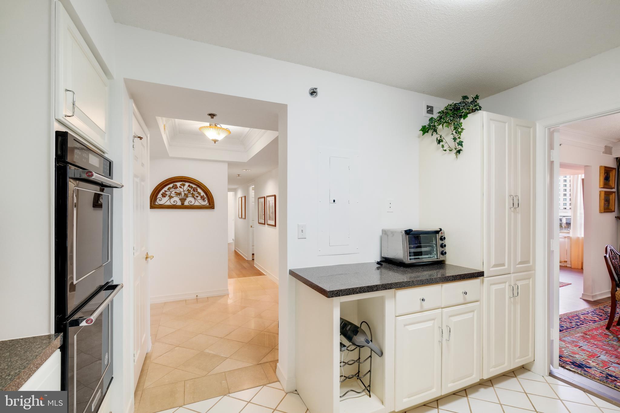 5809 NICHOLSON LANE 306