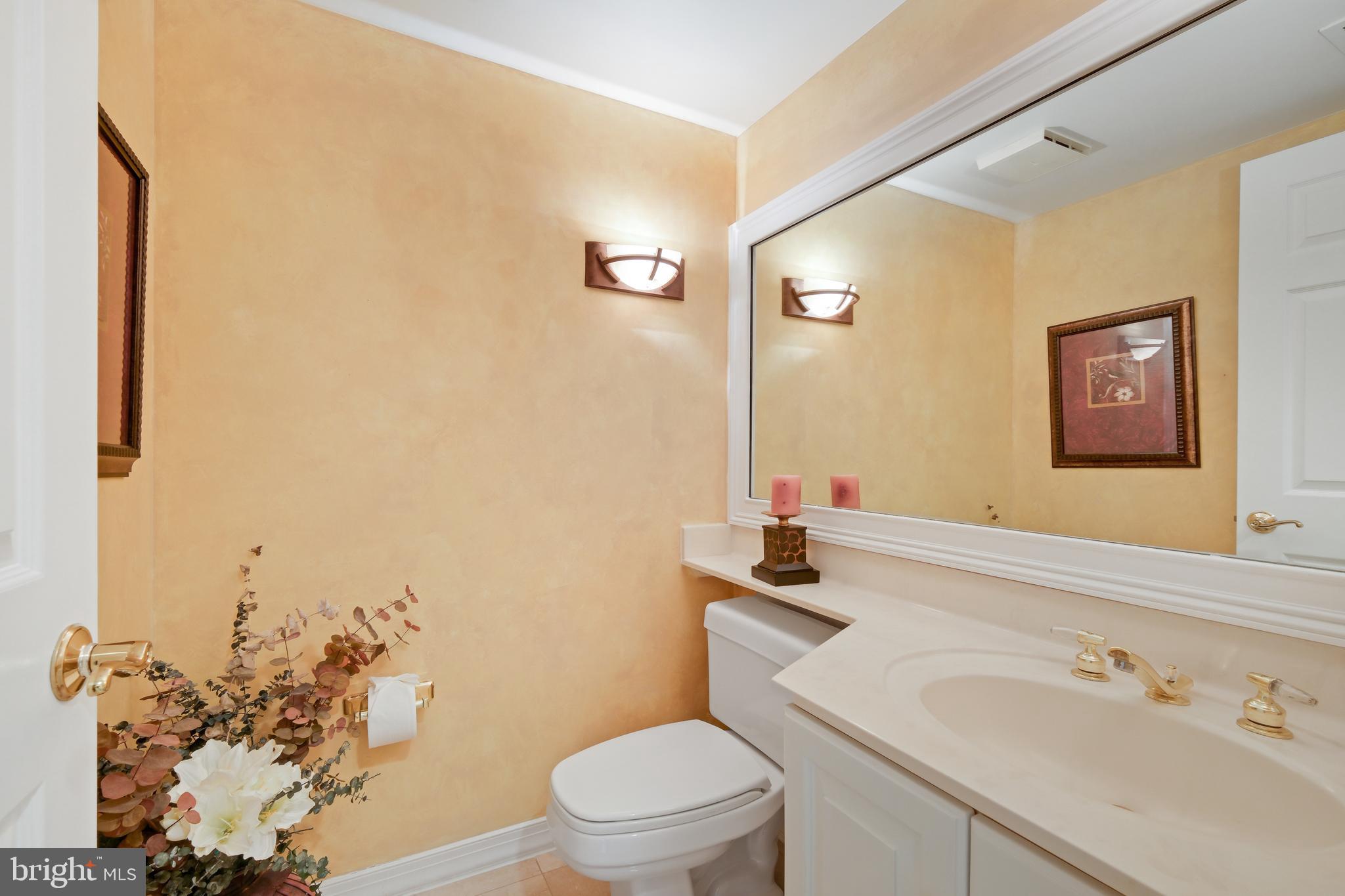 5809 NICHOLSON LANE 306