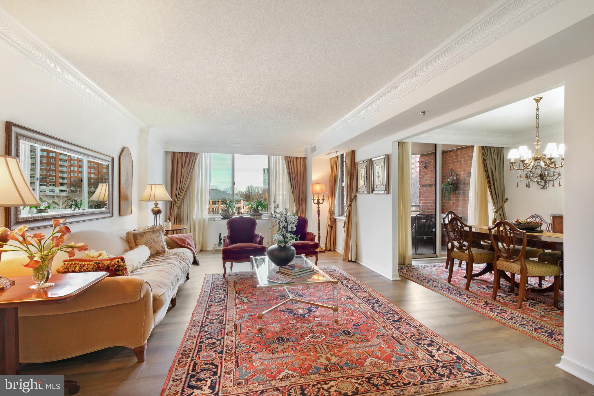 5809 NICHOLSON LANE 306