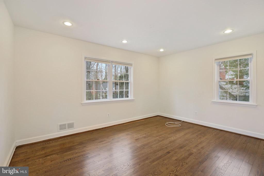 11017 MARCLIFF ROAD