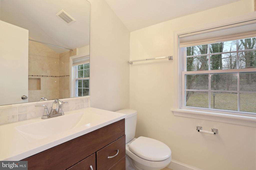 11017 MARCLIFF ROAD