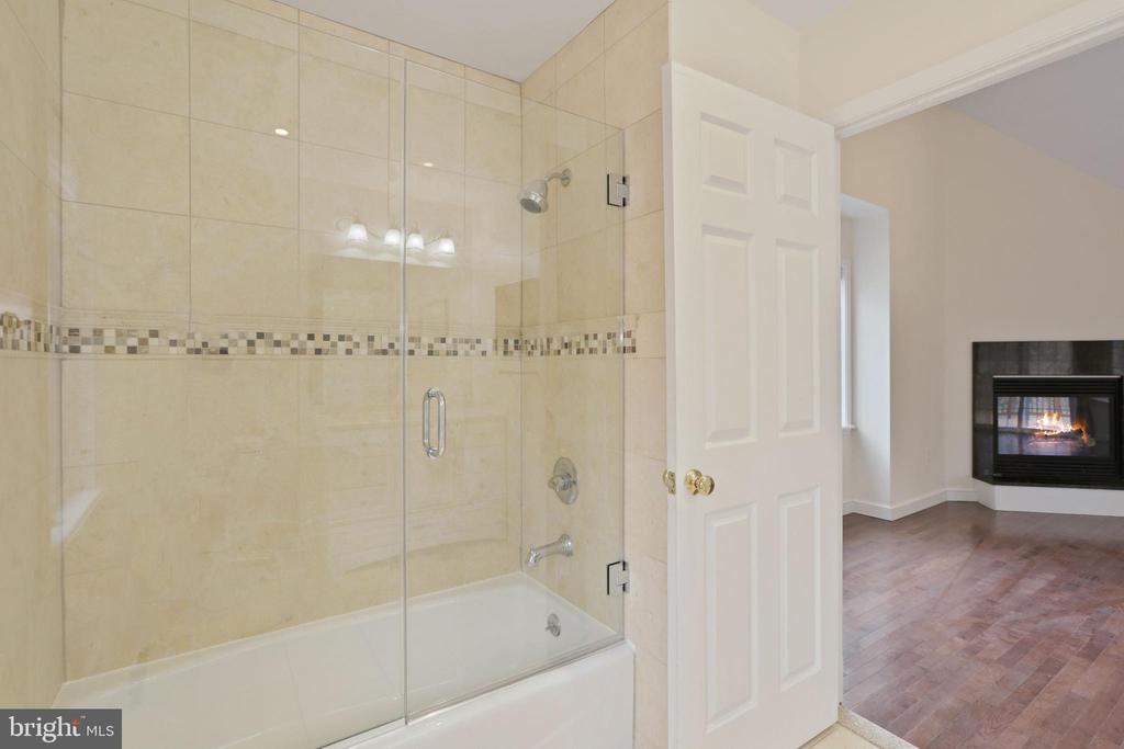 11017 MARCLIFF ROAD