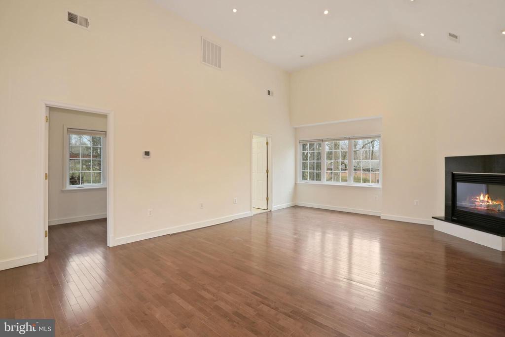 11017 MARCLIFF ROAD