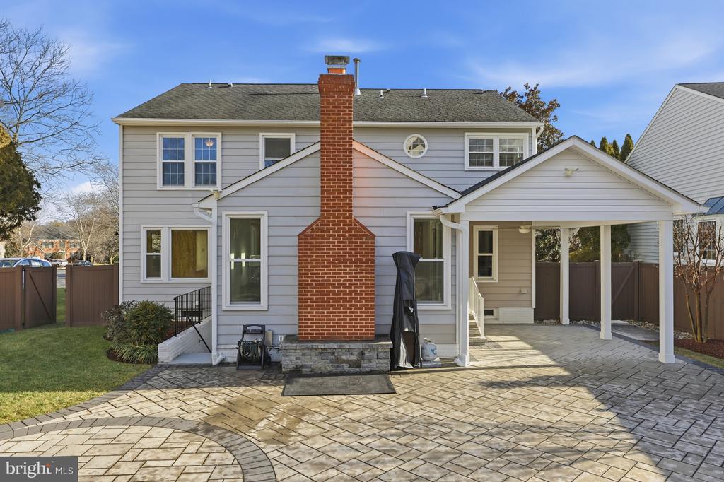 13222 MAPLECREST DRIVE