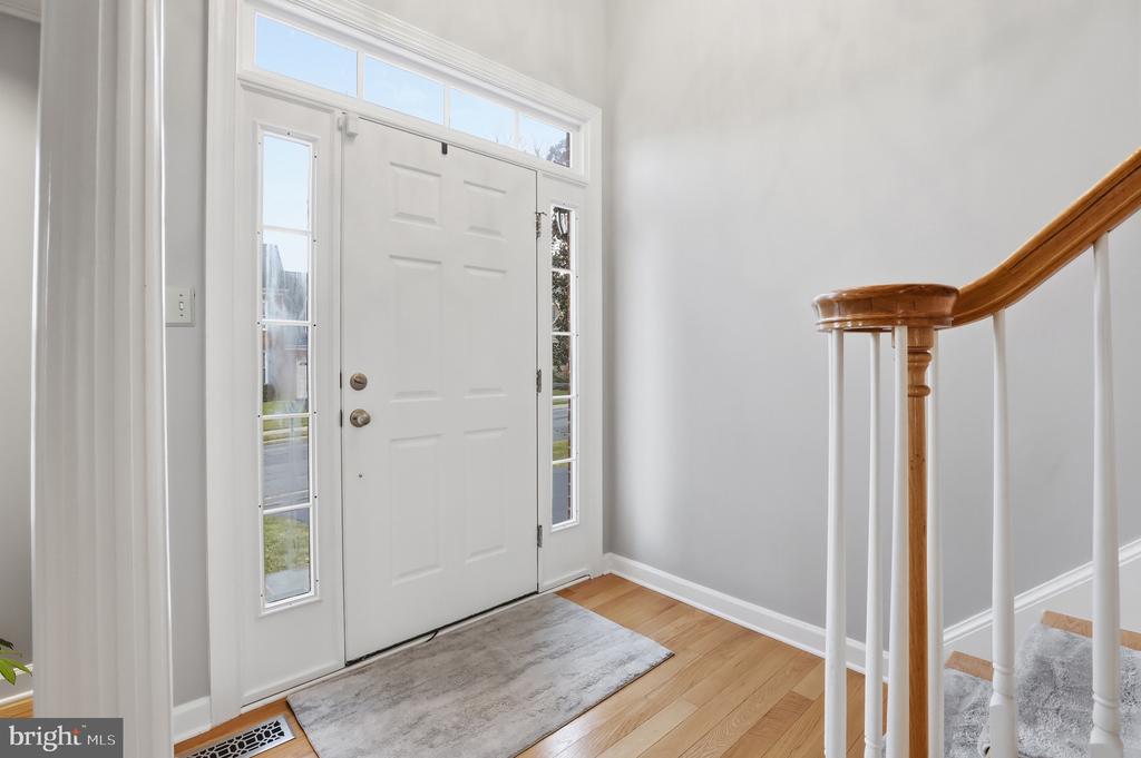 13222 MAPLECREST DRIVE