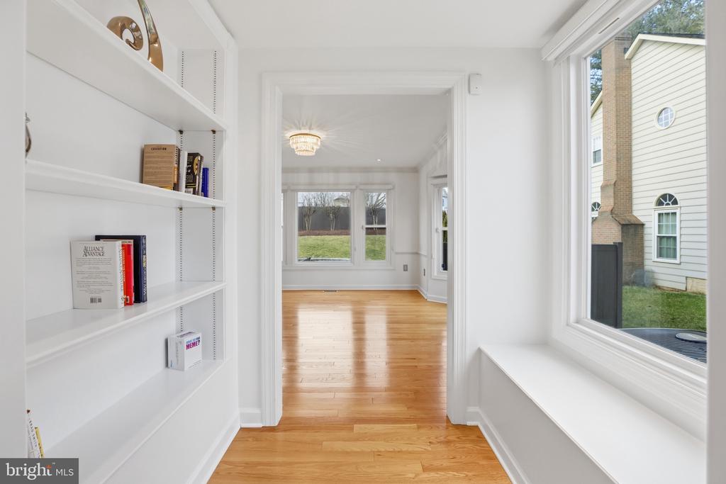 13222 MAPLECREST DRIVE