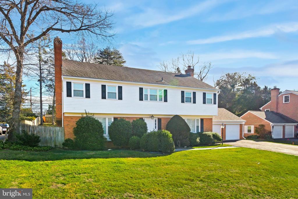 11109 LUXMANOR ROAD