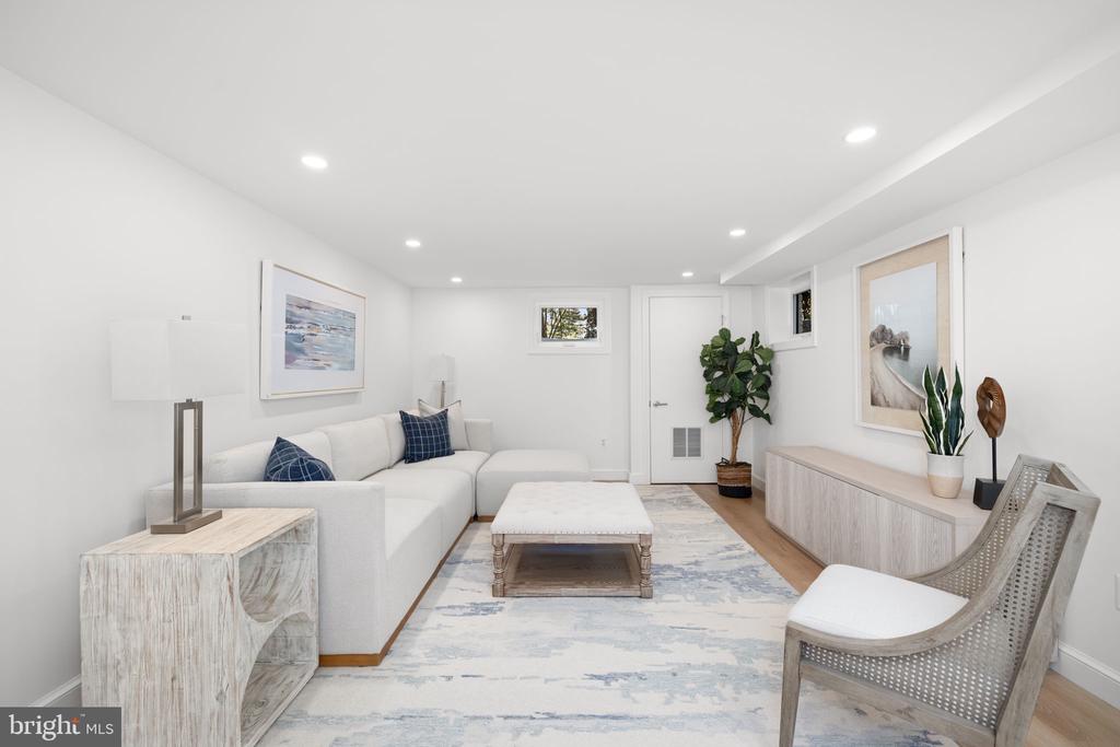 2612 SPENCER ROAD