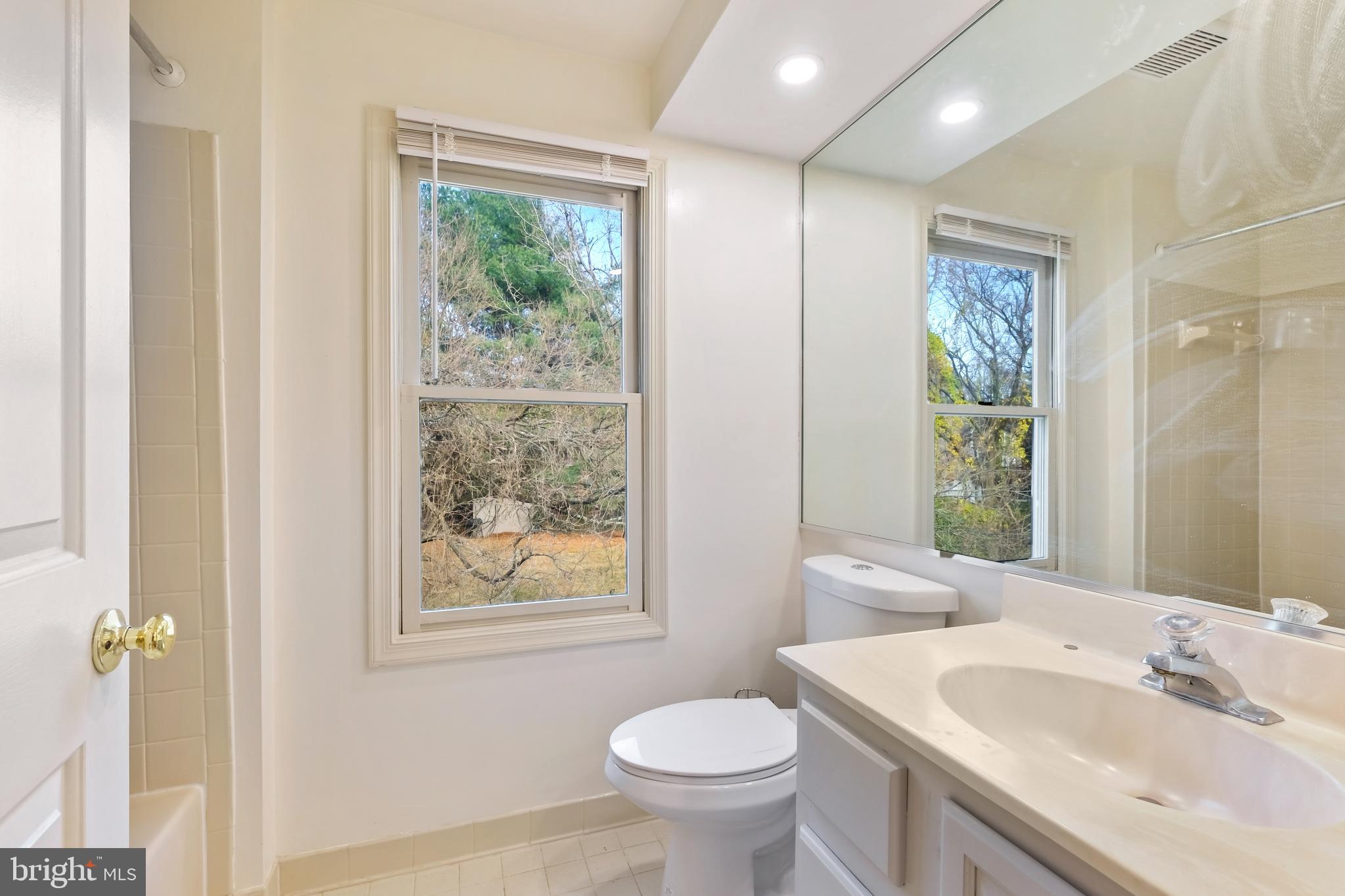 13905 HUXLEY COVE COURT