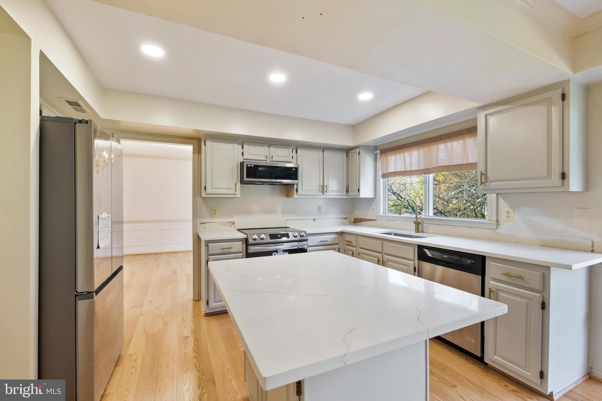 13905 HUXLEY COVE COURT