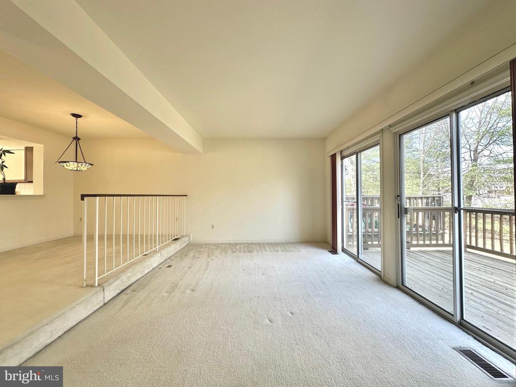 3824 SWAN HOUSE COURT