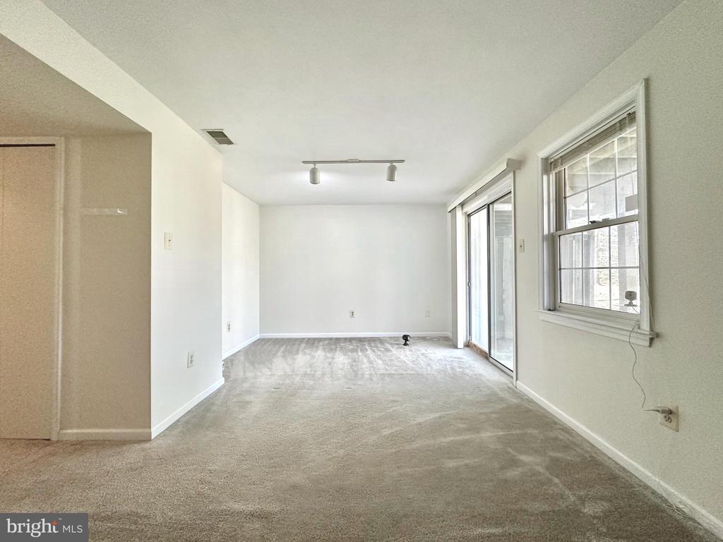 3824 SWAN HOUSE COURT