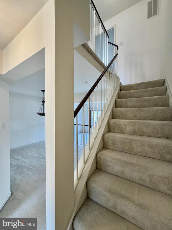 3824 SWAN HOUSE COURT