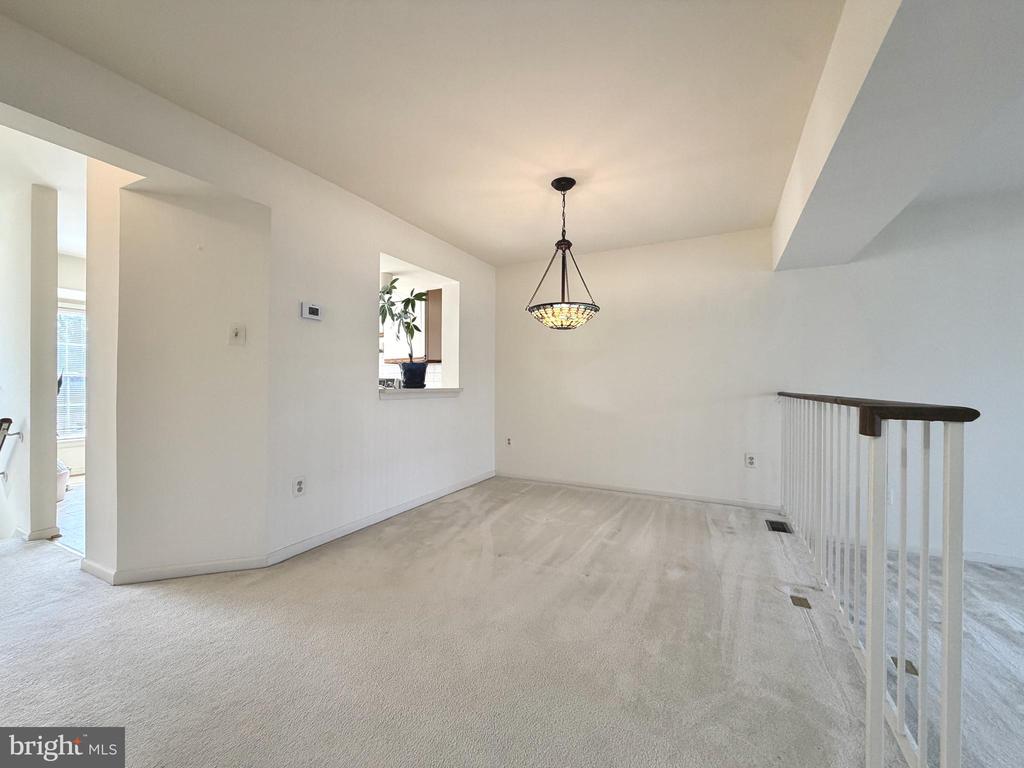 3824 SWAN HOUSE COURT